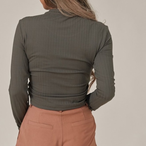 Forest Green Olive Long Sleeve Ruched Crop Top - Picture 3 of 4